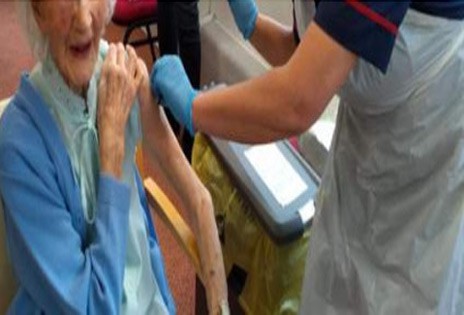 Εμβολιασμός κατ' οίκον - Οσα πρέπει να γνωρίζετε -Αυξάνονται οι αποζημιώσεις σε γιατρούς και φαρμακοποιούς