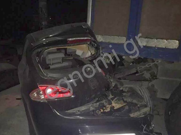 Σοκαριστικό τροχαίο ατύχημα στο δρόμο Χαλκίδα-Βασιλικό
