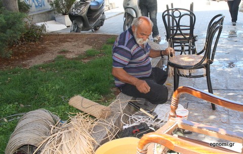 Καρεκλάς: Ένα επάγγελμα που χάνεται