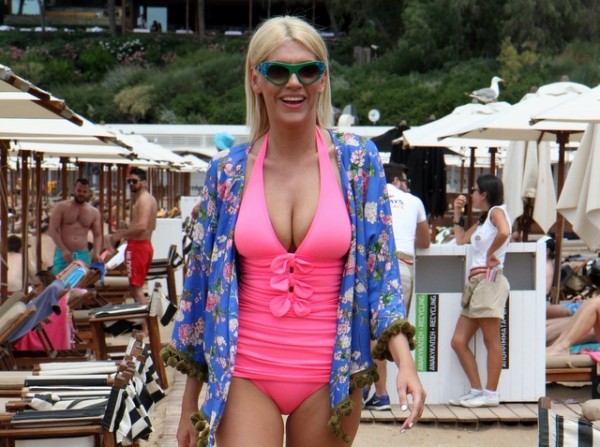 Δικάζεται σήμερα η Σάσα Σταμάτη για τη βρισιά στον αστυνομικό