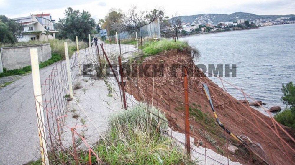 ΕΞΩ ΠΑΝΑΓΙΤΣΑ ΧΑΛΚΙΔΑΣ: Κοροϊδία 23 ολόκληρα χρόνια  για την οδό Ανθέων