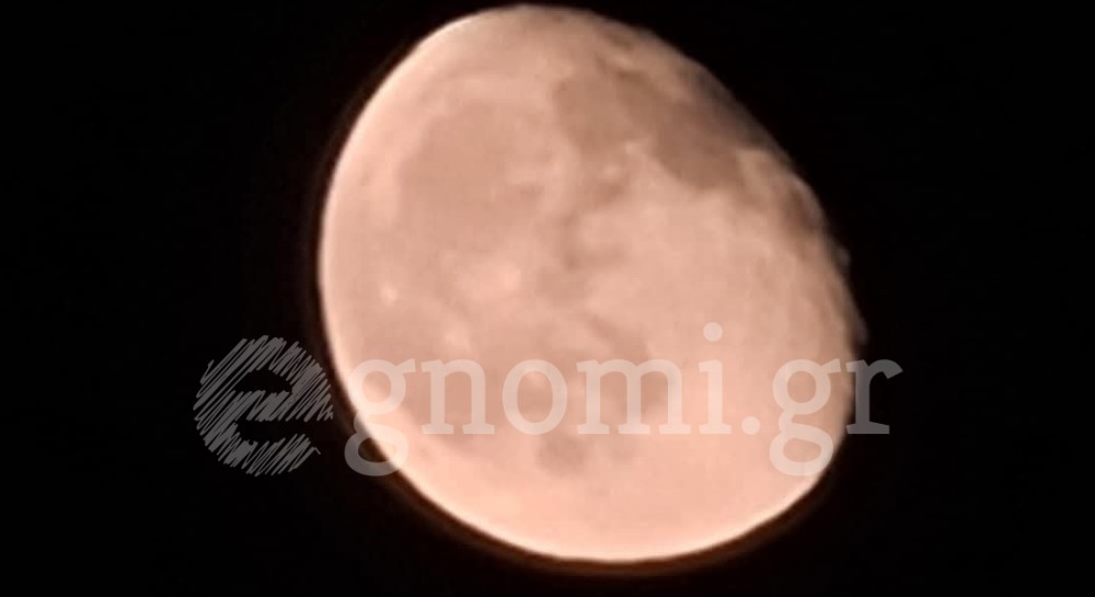 ΧΑΛΚΙΔΑ: Εντυπωσιακή έκλειψη Σελήνης