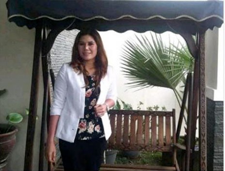 ΠΕΡΙΕΡΓΑ ΚΑΙ ΠΑΡΑΞΕΝΑ: Πωλείται σπίτι μαζί με την ιδιοκτήτρια!