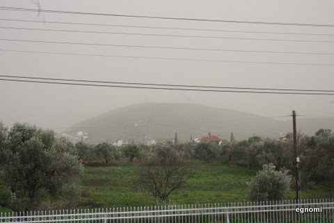 Η Χαλκίδα «πνίγηκε» στη σκόνη της Σαχάρας