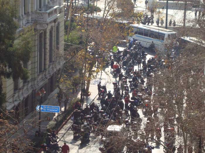 Κλέφτες, κλέφτες!