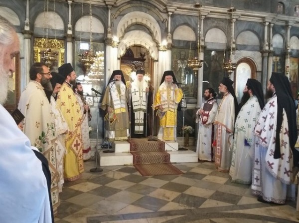 Τρεις Μητροπολίτες στο μνημόσυνο του ιερέα Γεώργιου Καλαφάτη