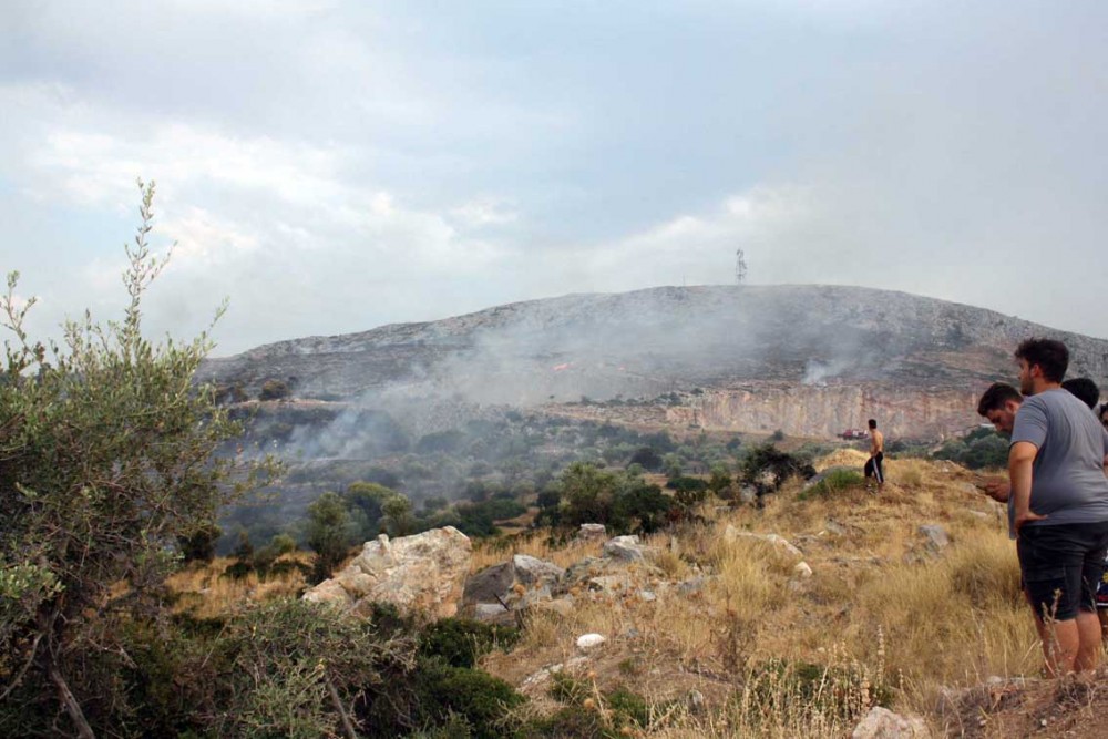 Οριοθετήθηκαν οι φωτιές σε Κοντοδεσπότι και Δοκό