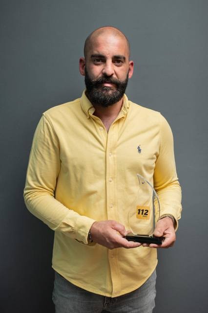 Βραβεύτηκε ο σερβιτόρος που έσωσε τουρίστα από πνιγμό (VIDEO)