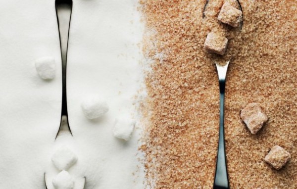 Οι διαφορές μεταξύ λευκής και καστανής ζάχαρης