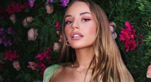 Η Ανδρομάχη έβγαλε νέο τραγούδι και εύχεται τα ...καλύτερα στον πρώην της