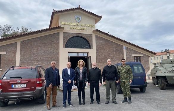 Στο Πολεμικό Μουσείο Χαλκίδας η δήμαρχος Έλενα Βάκα