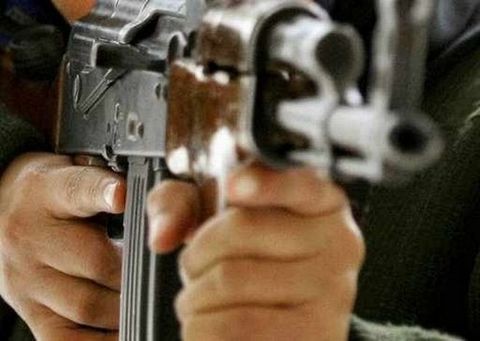 ΕΡΕΤΡΙΑ: Ληστές πήραν 140.000 ευρώ σε χρόνο dt