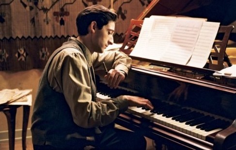 Ο πιανίστας με δωρεάν είσοδο στο Αλιβέρι