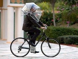 Ποδηλάτες - παπάκια στον Oσιο Iωάννη Pώσσο