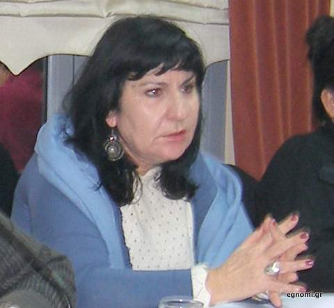 Κηδεύει το γιο της η Βαγγελίτσα Μύταλα