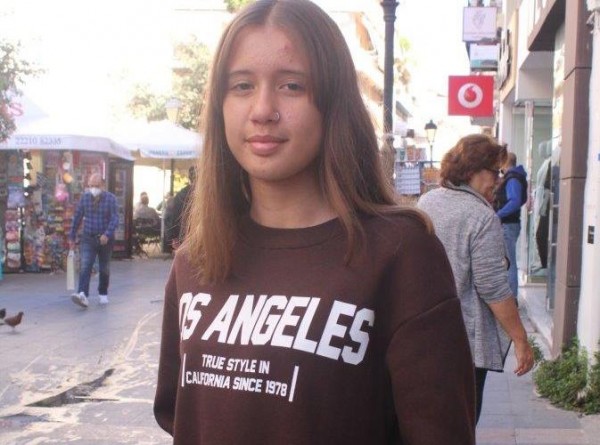 Η Λία λάμπει από ευτυχία!