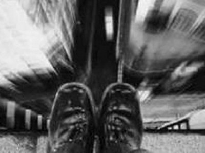 Βουτιά από μπαλκόνι στο Μαντούδι