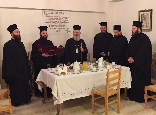 Ευλόγησε την πίτα των εθελοντών ο Μητροπολίτης