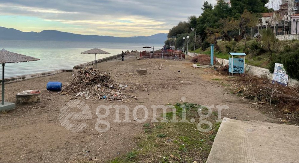 ΠΛΑΖ ΣΟΥΒΑΛΑ ΧΑΛΚΙΔΑ: Παραμένει χωματερή η παραλία
