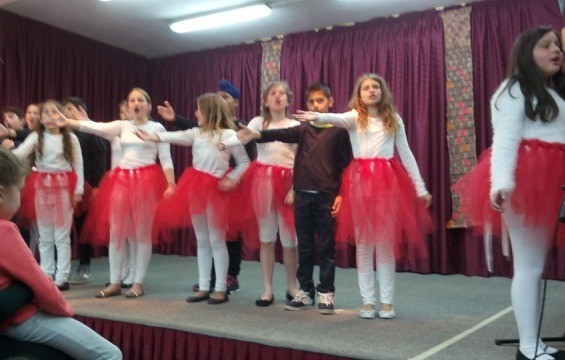 Οι μαθητές έπαιξαν Σαίξπηρ στο 1ο Δημοτικό Σχολείο Σχηματαρίου