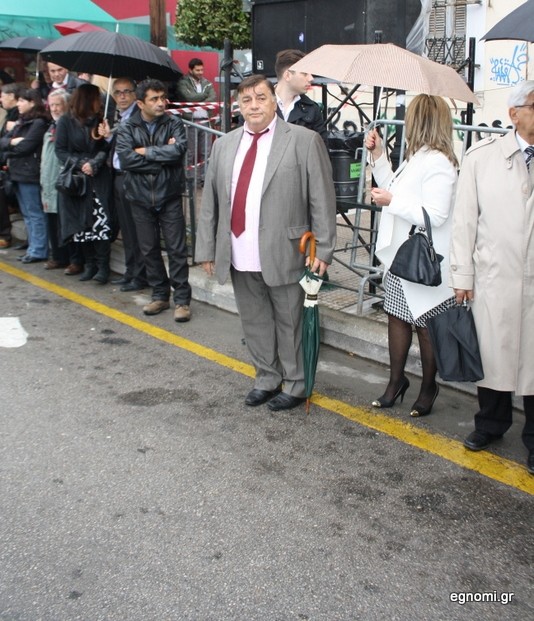 Κόντρα στα καθώς πρέπει ο Θανάσης Μάλλιαρης
