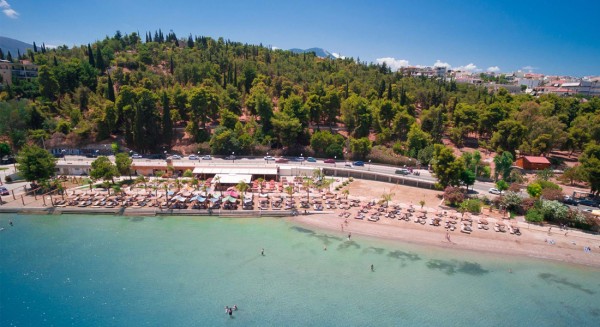 ΠΛΑΖ ΑΣΤΕΡΙΑ ΧΑΛΚΙΔΑ: 20χρονη έπαθε σοκ