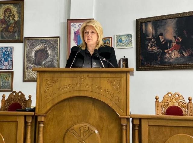 Η Δήμαρχος Έλενα Βάκα μίλησε για το διαζύγιο στη Σχολή Γονέων της Μητρόπολης