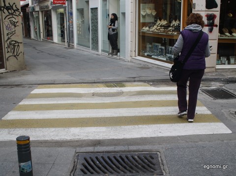 Διαβάσεις πεζών σε Μπαλαλαίων και Αρεθούσης