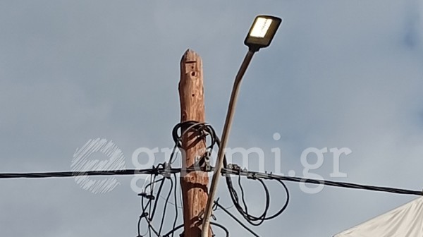 ΧΑΛΚΙΔΑ: Ο Δήμος κοιμάται, μην το ξυπνάτε, λένε οι πολίτες, για τον φωτισμό ...μέρα μεσημέρι σε Κουρέντι και Χαϊνά