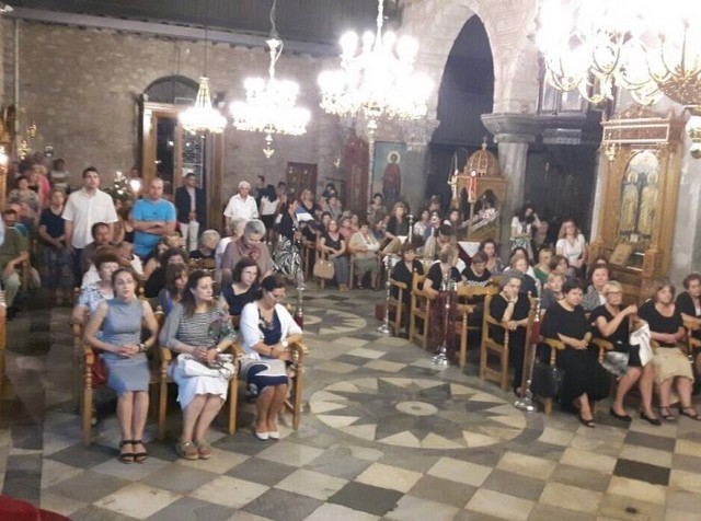 Πλήθος κόσμου στην Αγρυπνία για τον Άγιο Λουκά τον ιατρό