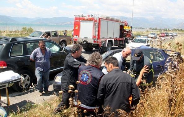 ΒΟΙΩΤΙΑ: Νεκρή 51χρονη γυναίκα σε μετωπική σύγκρουση αυτοκινήτων