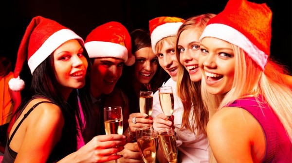 Εφτασαν οι γιορτές - Διαβάστε το μεγάλο αφιέρωμα της Γνώμης στη διασκέδαση!