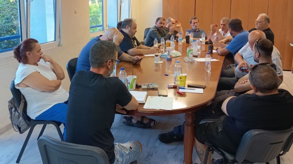 Στο πλευρό των εργαζομένων της ΦΑΜΑΡ το Εργατικό Κέντρο Εύβοιας