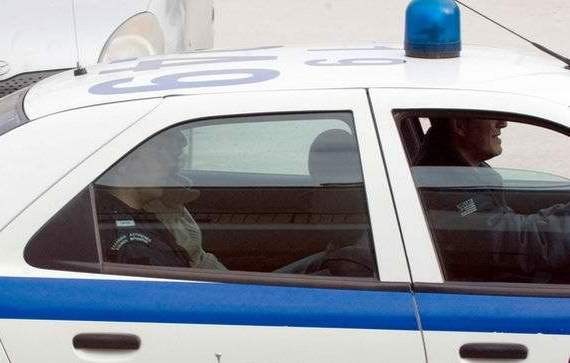 Παραδόθηκε ο 35χρονος που μαχαίρωσε την κουνιάδα του