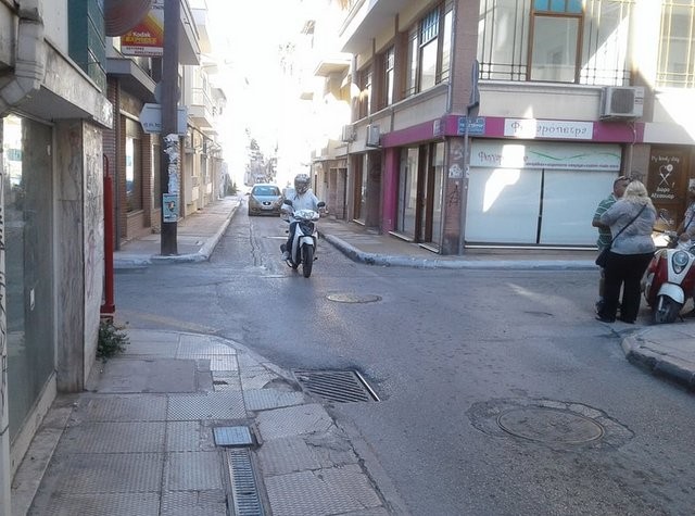 ΧΑΛΚΙΔΑ-ΤΡΟΧΑΙΟ: Σύγκρουση αυτοκινήτου με δίκυκλο