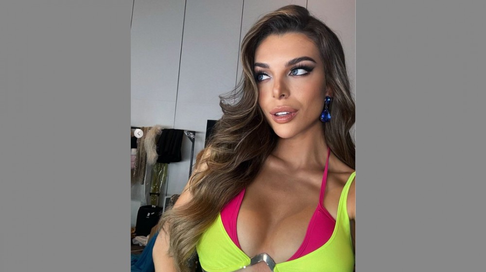 ΚΩΝΣΤΑΝΤΙΝΑ ΣΩΤΗΡΙΟΥ: Η 25χρονη δασκάλα διακρίθηκε σε παγκόσμιο διαγωνισμό ομορφιάς