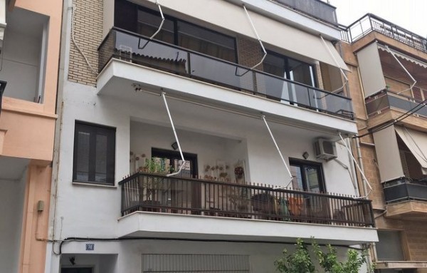 Βουτιά θανάτου για 37χρονη έγκυο γυναίκα από το μπαλκόνι του σπιτιού της