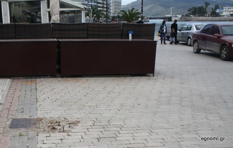 ΠΡΟΣΟΧΗ! Σιδεράκια-παγίδες στην παραλία