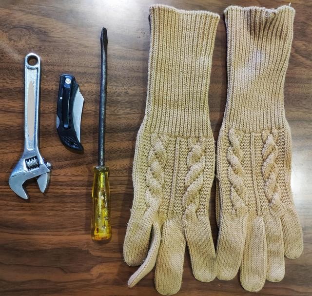 Έπιασαν στα πράσα 36χρονο κλέφτη με τα … εργαλεία της δουλειάς (φωτό)