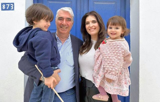 Στη Σκύρο οικογενειακά πέρασε το Πάσχα ο Σίμος Κεδίκογλου (φωτό)