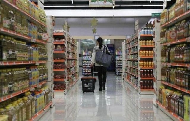 ΑΡΤΑΚΗ: Γυναίκα μπήκε σε σούπερ μάρκετ και έκλεψε εμπορεύματα