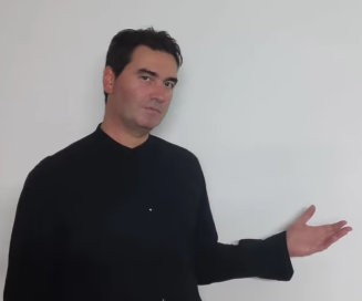 Τα ...σπάει στο διαδίκτυο του single του Νίκου Σταμούλου (video)