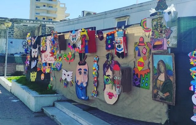 ΧΑΛΚΙΔΑ: Αποκριάτικες μάσκες στη Πλατεία της Δημοτικής Αγοράς