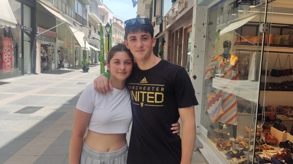 ΧΑΛΚΙΔΑ: Τρεις φορές την εβδομάδα το πρόγραμμα έχει πιτόγυρα για τον Σπύρο και την Ζένια