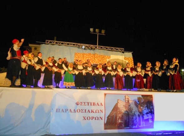 Φεστιβάλ παραδοσιακών χορών στην Ιστιαία