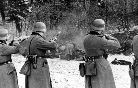 Επιμνημόσυνη δέηση για τους εκτελεσθέντες από τους ναζί στη Χαλκίδα