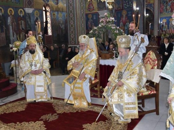 ΧΑΛΚΙΔΑ: Τρεις Αρχιερείς στην υποδοχή των λειψάνων των Αγίων Ραφαήλ, Νικολάου και Ειρήνης