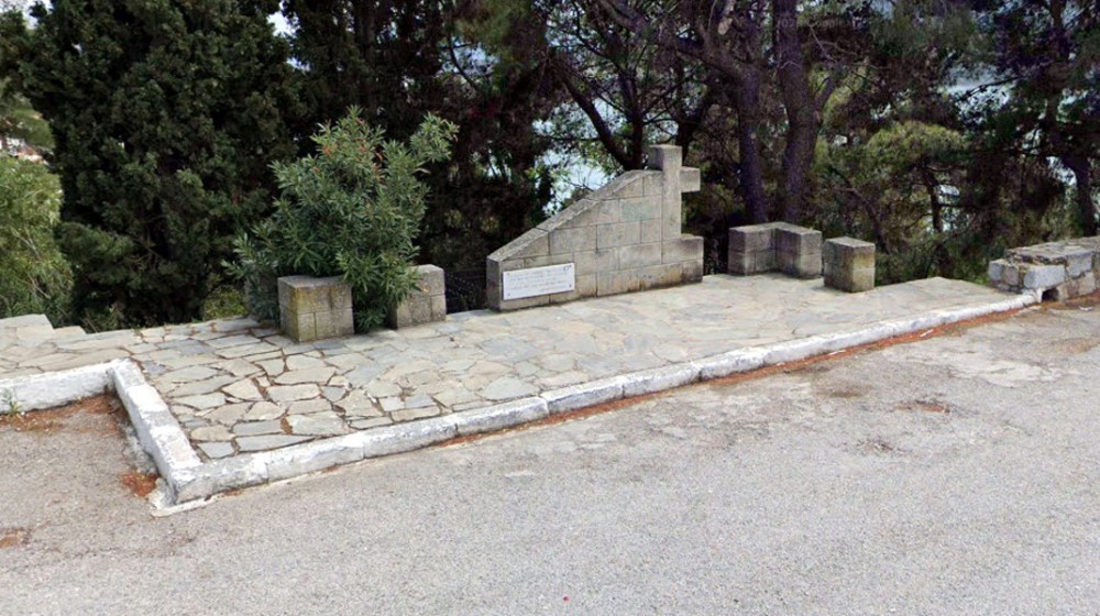 Στη μοίρα του έχει παρατηθεί ο τάφος του Γιάννη Σκαρίμπα