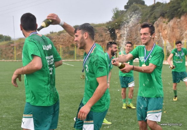 ΑΟ ΖΑΡΗΤΡΑ-ΑΡΗΣ ΑΓ. ΙΩΑΝΝΗ 3-1: Γιόρτασαν την άνοδο και άνοιξαν σαμπάνιες