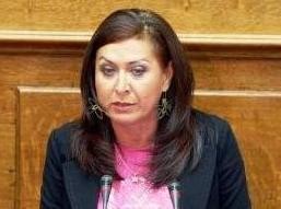 Πήρε ... δεσμεύσεις η Κατερίνα Περλεπέ
